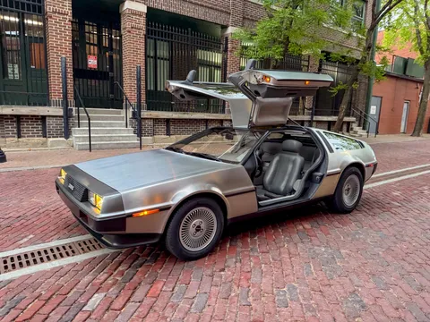 1982 DeLorean DMC-12 5-Speed