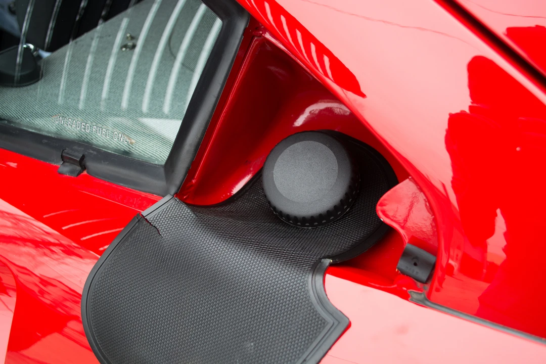 1986 Ferrari 328 GTS - Image 15 of 31