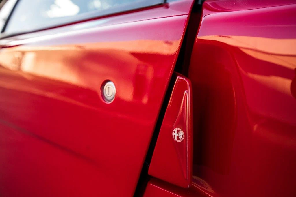1991 Alfa Romeo SZ - Image 26 of 31