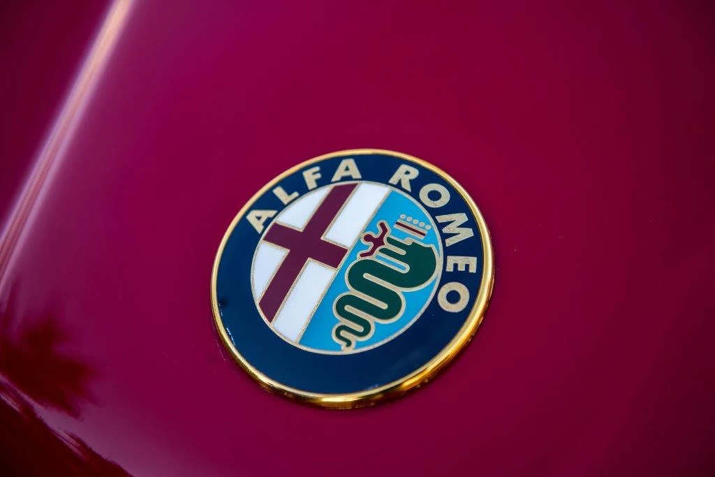 1991 Alfa Romeo SZ - Image 17 of 31