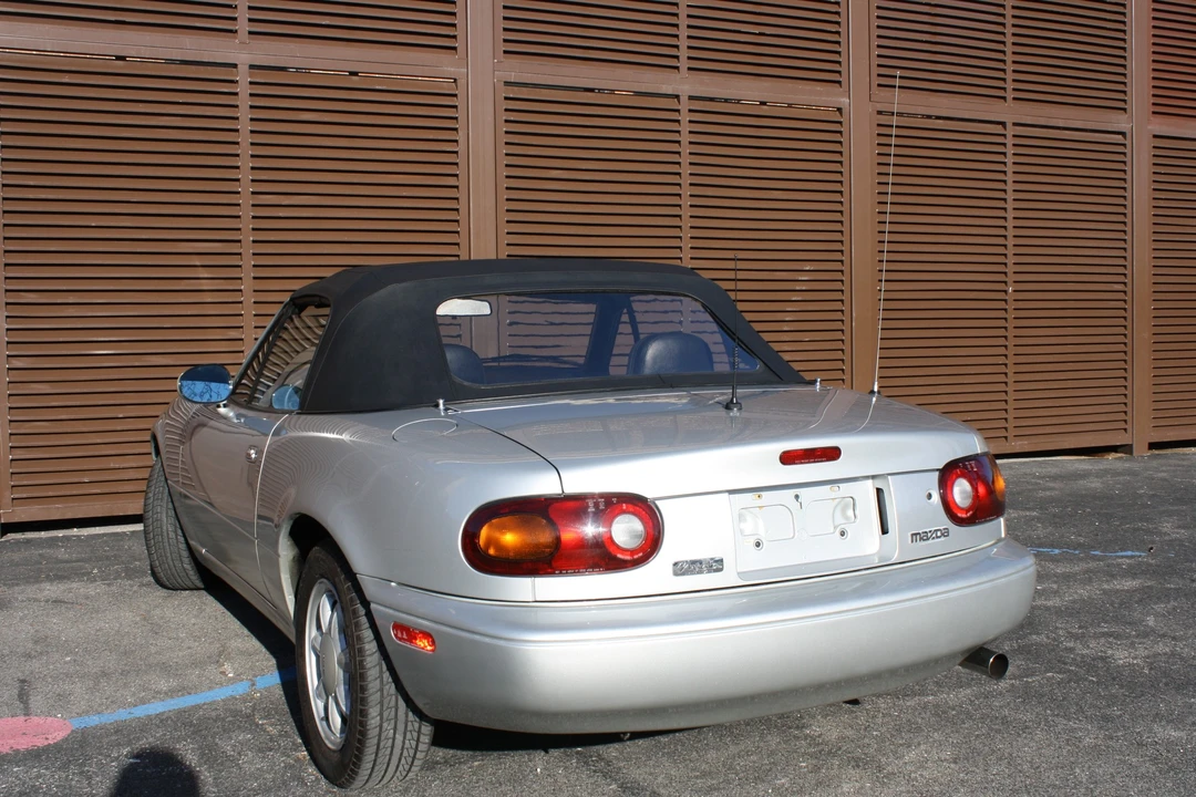 1991 Mazda NA MX-5 Miata - Image 16 of 31