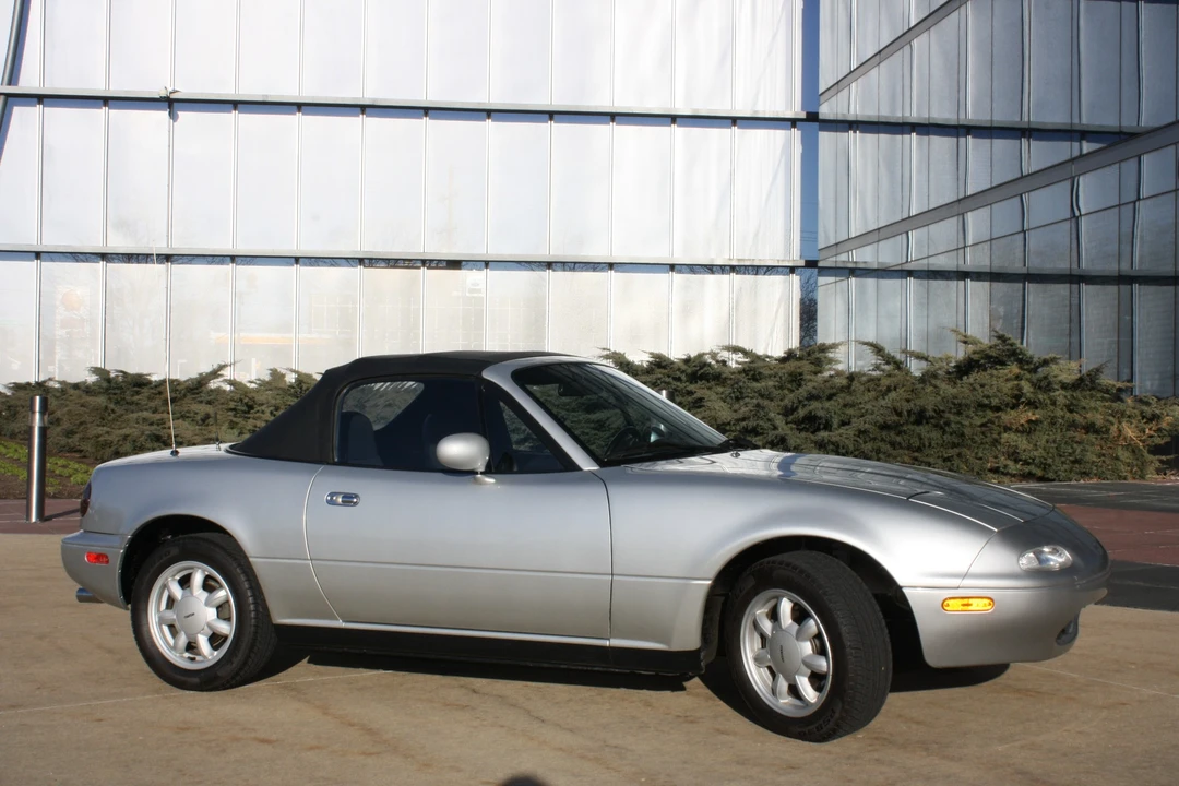 1991 Mazda NA MX-5 Miata - Image 24 of 31