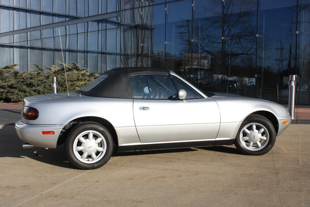 1991 Mazda NA MX-5 Miata - Image 11 of 31