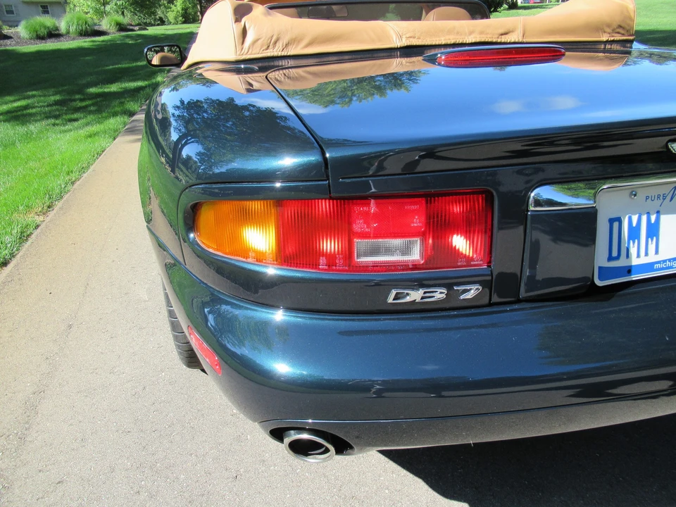 2002 Aston Martin DB7 Vantage - Image 25 of 31