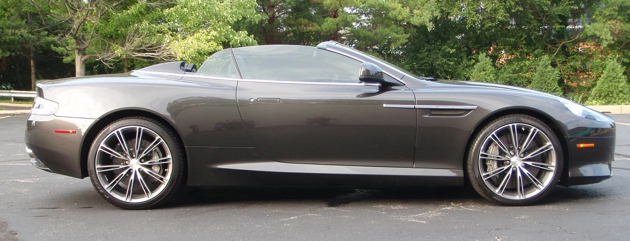 2012 Aston Martin Virage (2011-2012) - Image 9 of 31