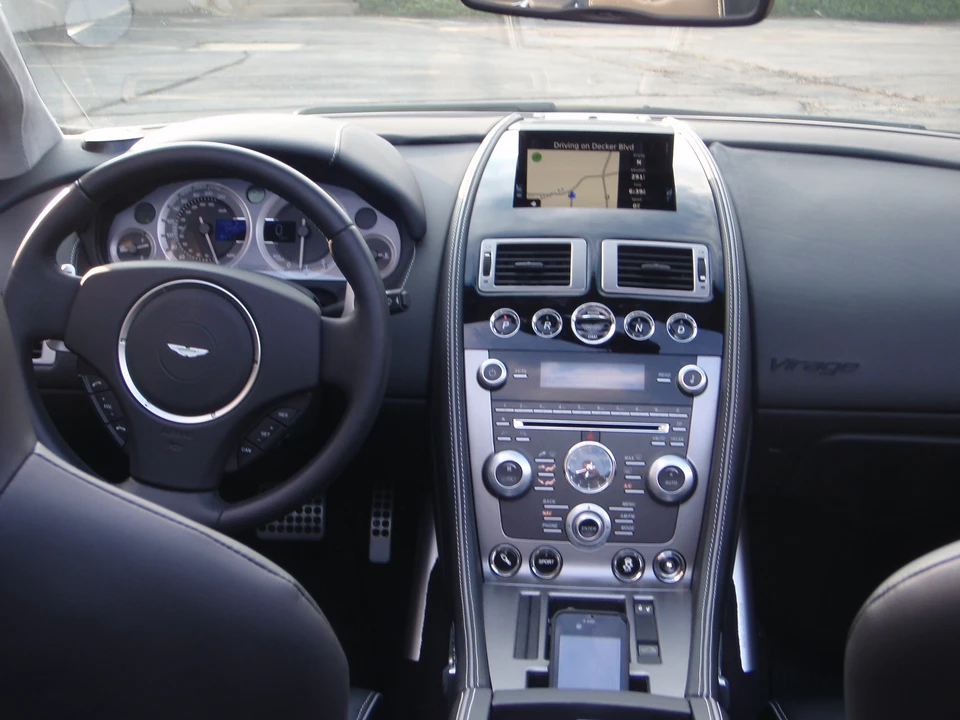 2012 Aston Martin Virage (2011-2012) - Image 26 of 31