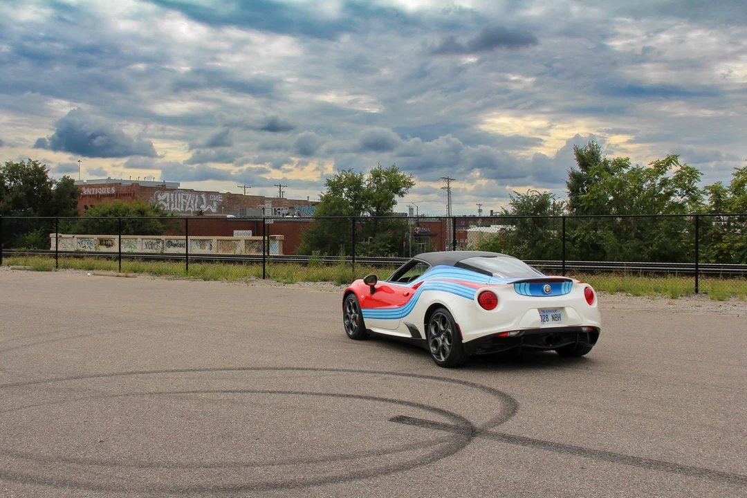 2015 Alfa Romeo 4C Coupe - Image 29 of 31