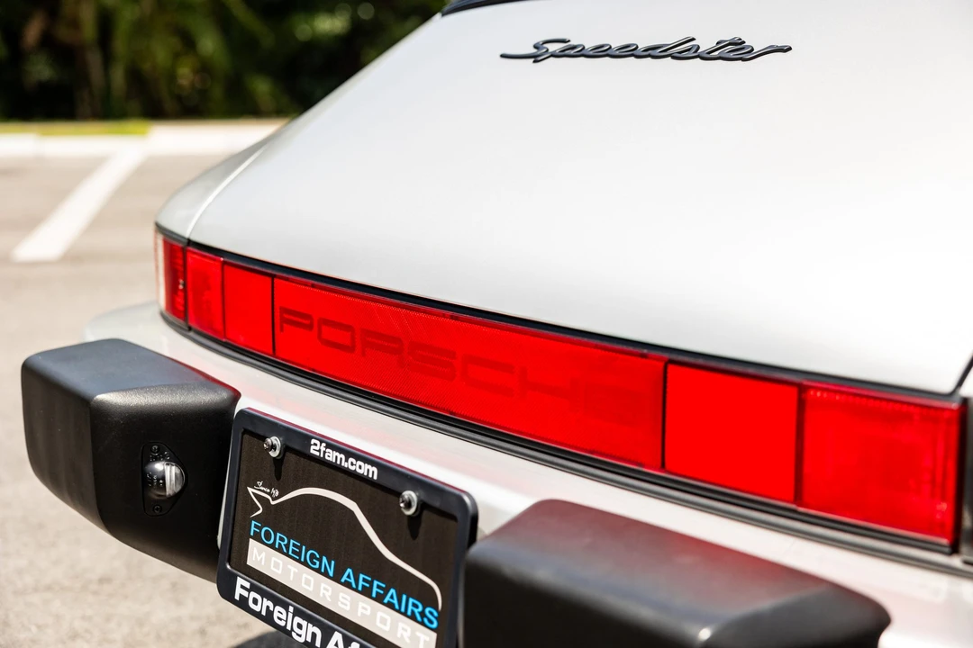 1989 Porsche 911 Carrera 3.2 - Image 25 of 31