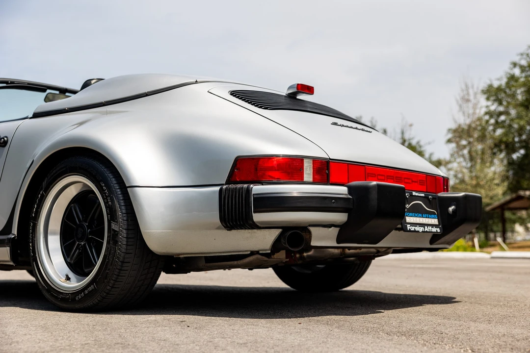 1989 Porsche 911 Carrera 3.2 - Image 13 of 31