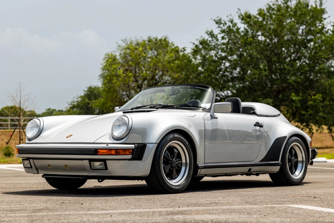 1989 Porsche 911 Carrera 3.2 - Image 2 of 31