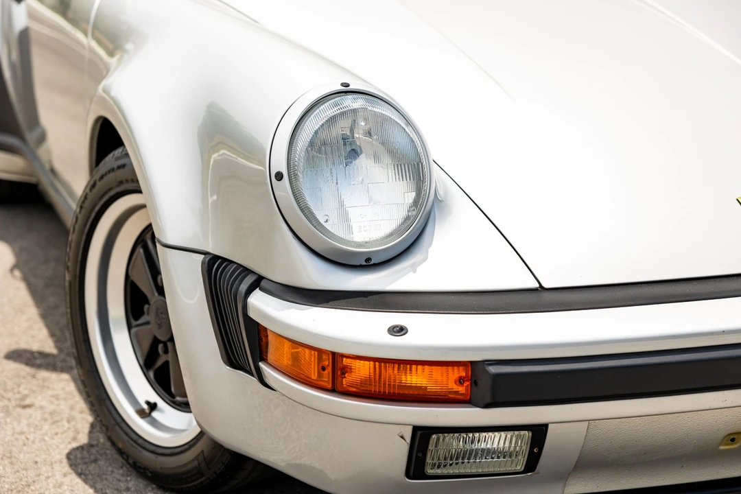 1989 Porsche 911 Carrera 3.2 - Image 18 of 31