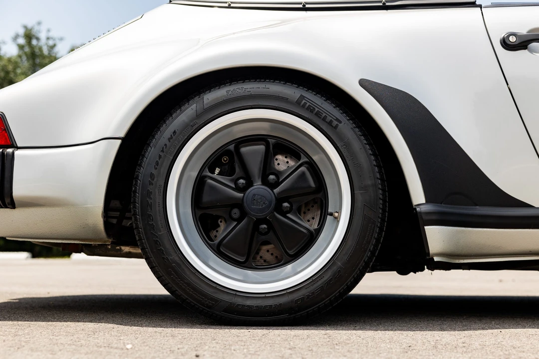 1989 Porsche 911 Carrera 3.2 - Image 21 of 31
