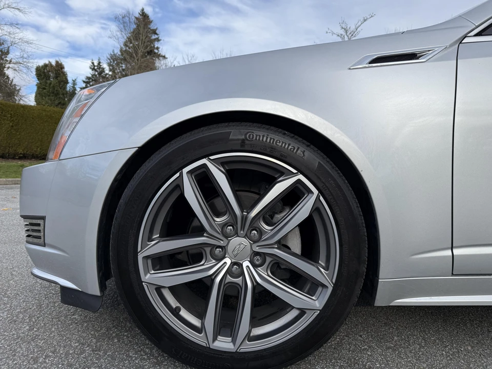 2011 Cadillac CTS 2nd Gen - Image 19 of 31