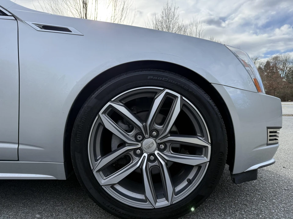 2011 Cadillac CTS 2nd Gen - Image 26 of 31