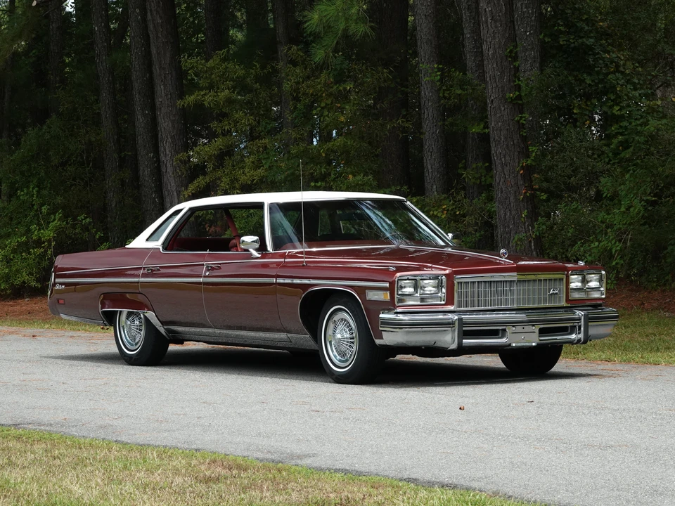 1976 Buick Electra - Image 2 of 31