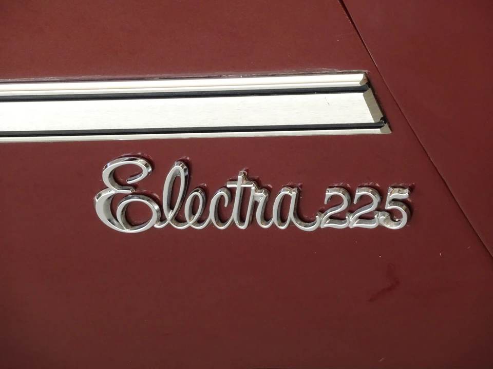 1976 Buick Electra - Image 15 of 31