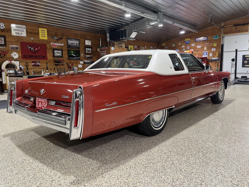 1976 Cadillac DeVille 4th Gen - Image 17 of 31