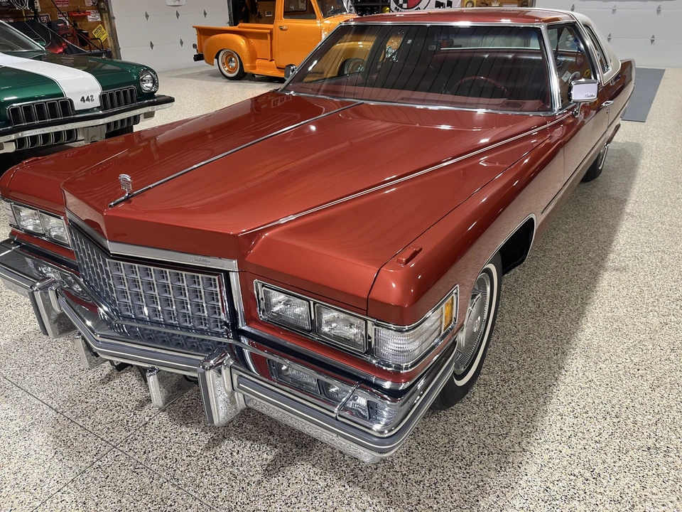 1976 Cadillac DeVille 4th Gen - Image 15 of 31