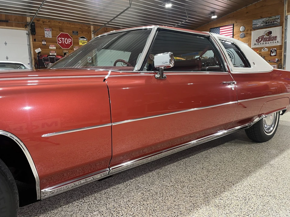 1976 Cadillac DeVille 4th Gen - Image 25 of 31
