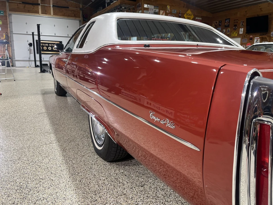 1976 Cadillac DeVille 4th Gen - Image 30 of 31