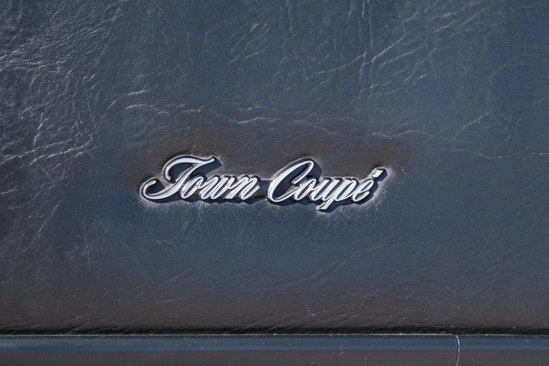 1977 Lincoln Continental 5th Gen - Image 28 of 31