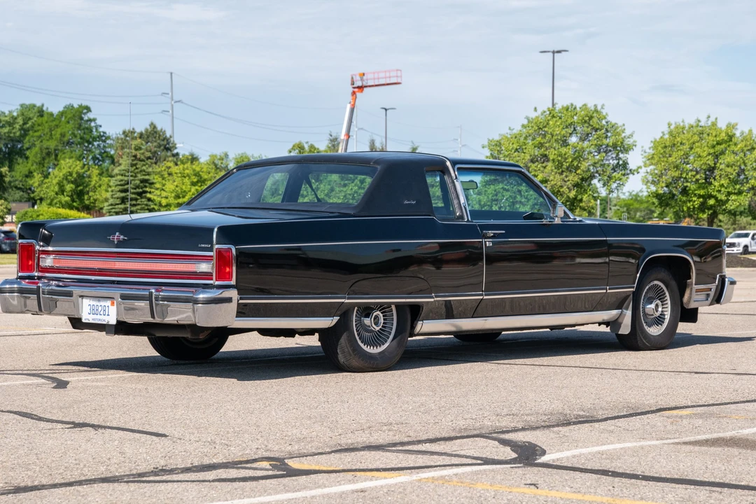 1977 Lincoln Continental 5th Gen - Image 6 of 31
