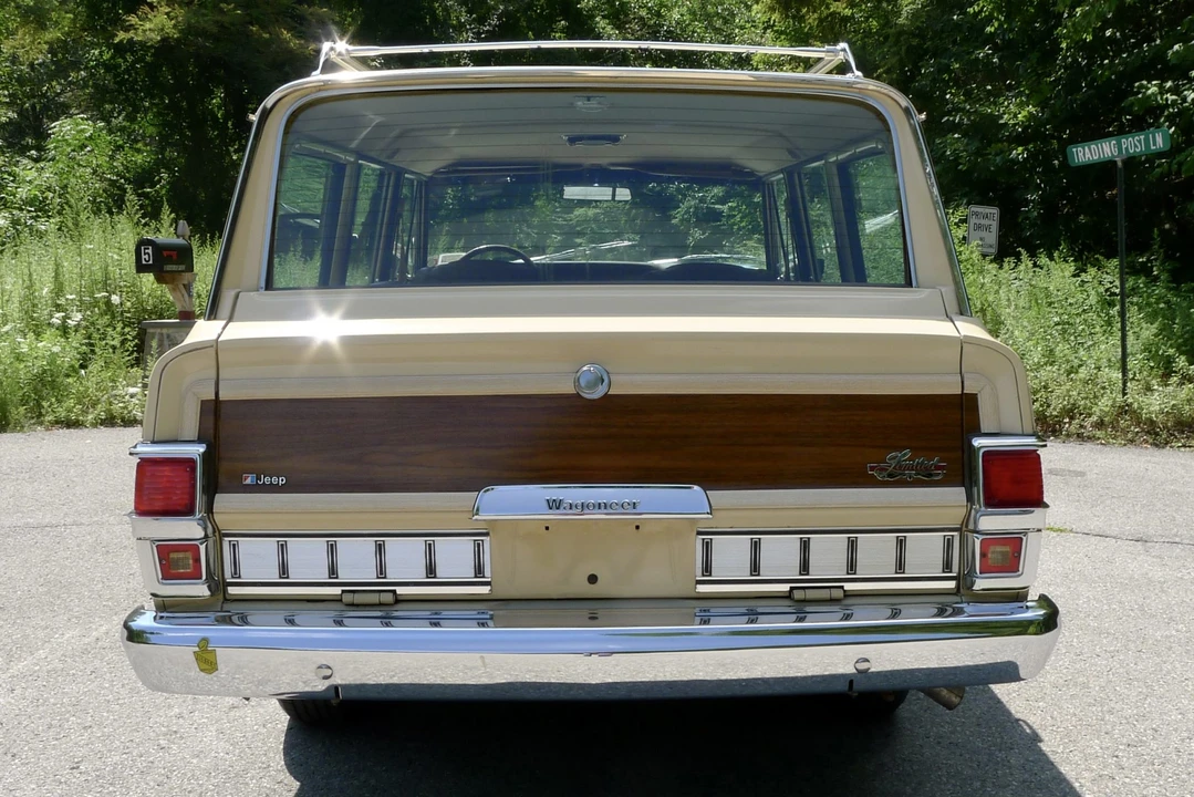 1979 Jeep SJ Wagoneer - Image 9 of 31