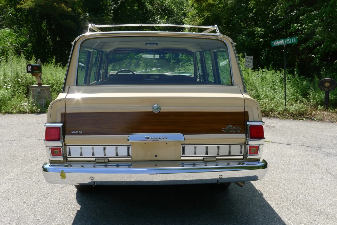 1979 Jeep SJ Wagoneer - Image 8 of 31