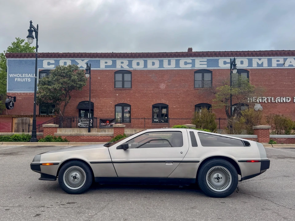 1982 DeLorean DMC-12 - Image 22 of 31
