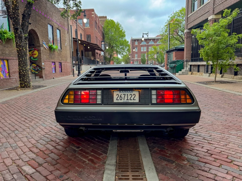 1982 DeLorean DMC-12 - Image 31 of 31