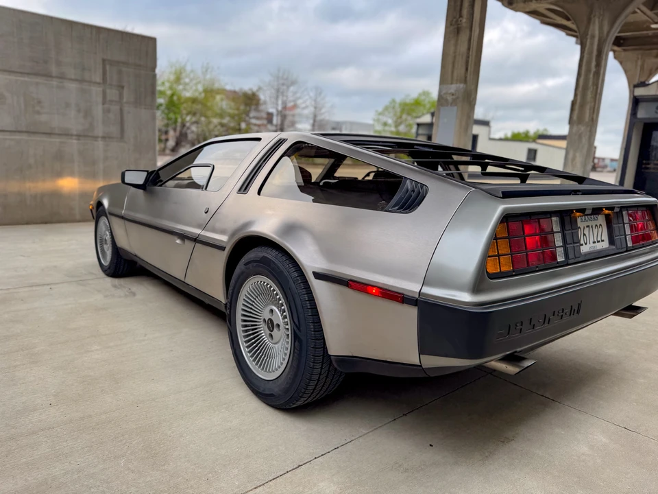 1982 DeLorean DMC-12 - Image 30 of 31