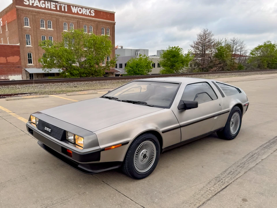 1982 DeLorean DMC-12 - Image 13 of 31