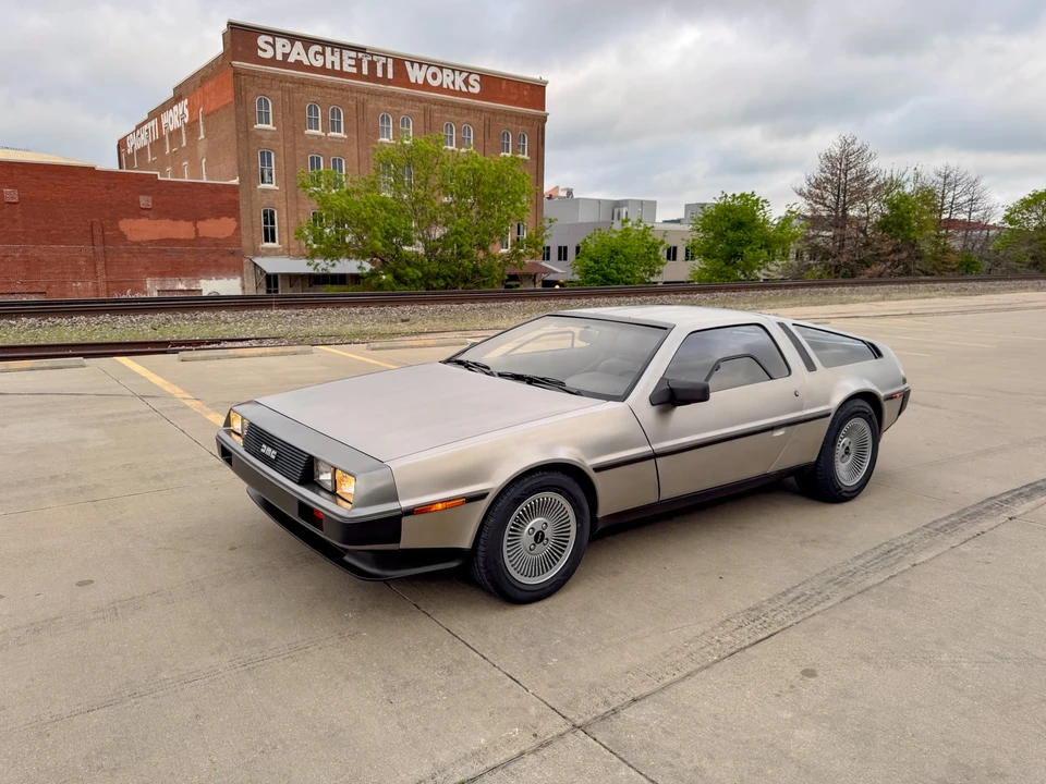 1982 DeLorean DMC-12 - Image 14 of 31