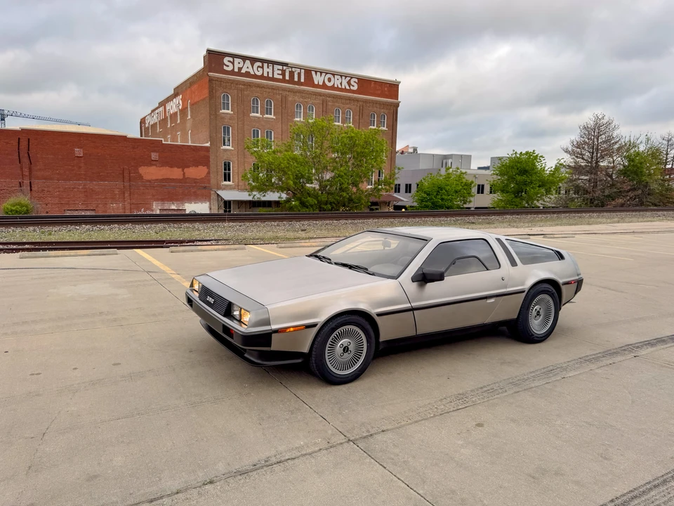 1982 DeLorean DMC-12 - Image 15 of 31