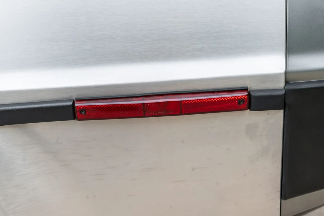 1982 DeLorean DMC-12 - Image 28 of 31