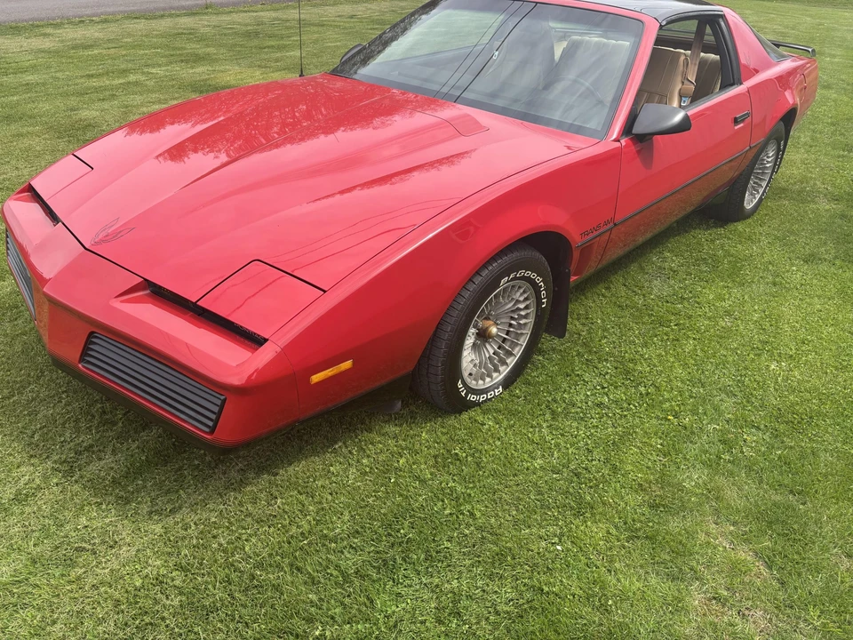 1982 Pontiac Firebird Trans Am 3rd Gen - Image 2 of 31