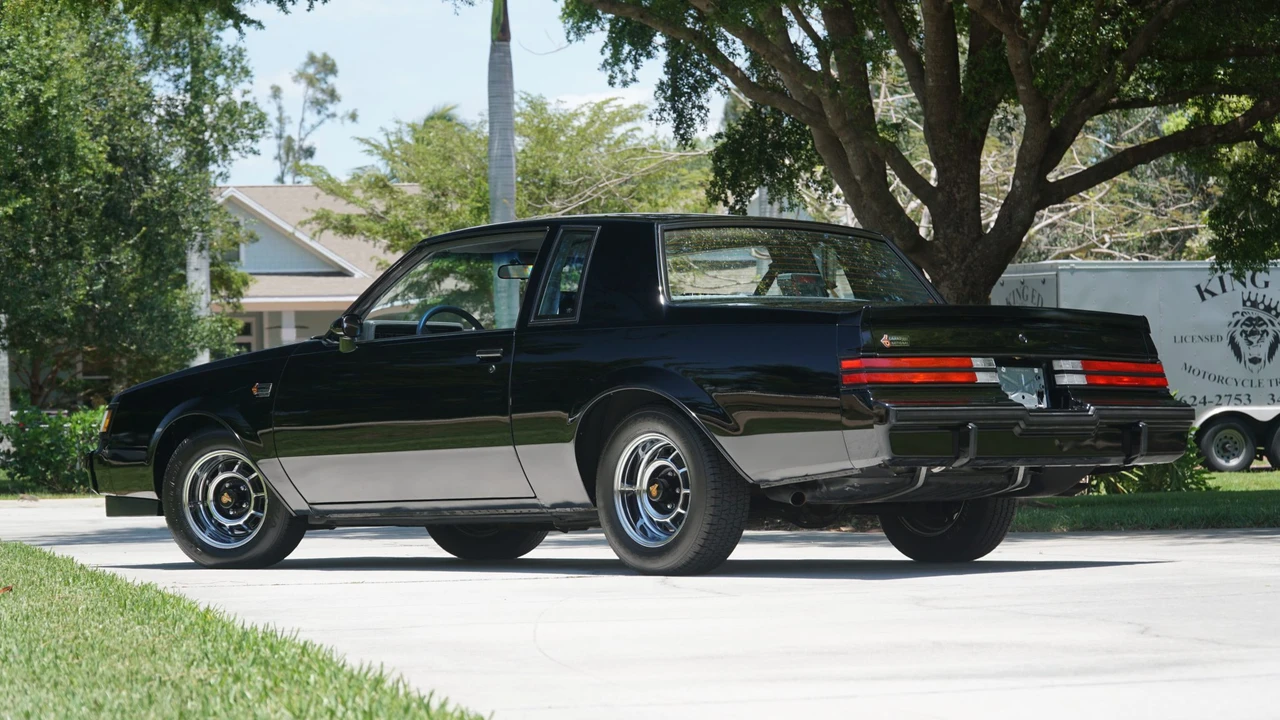 1986 Buick Grand National - Image 10 of 31