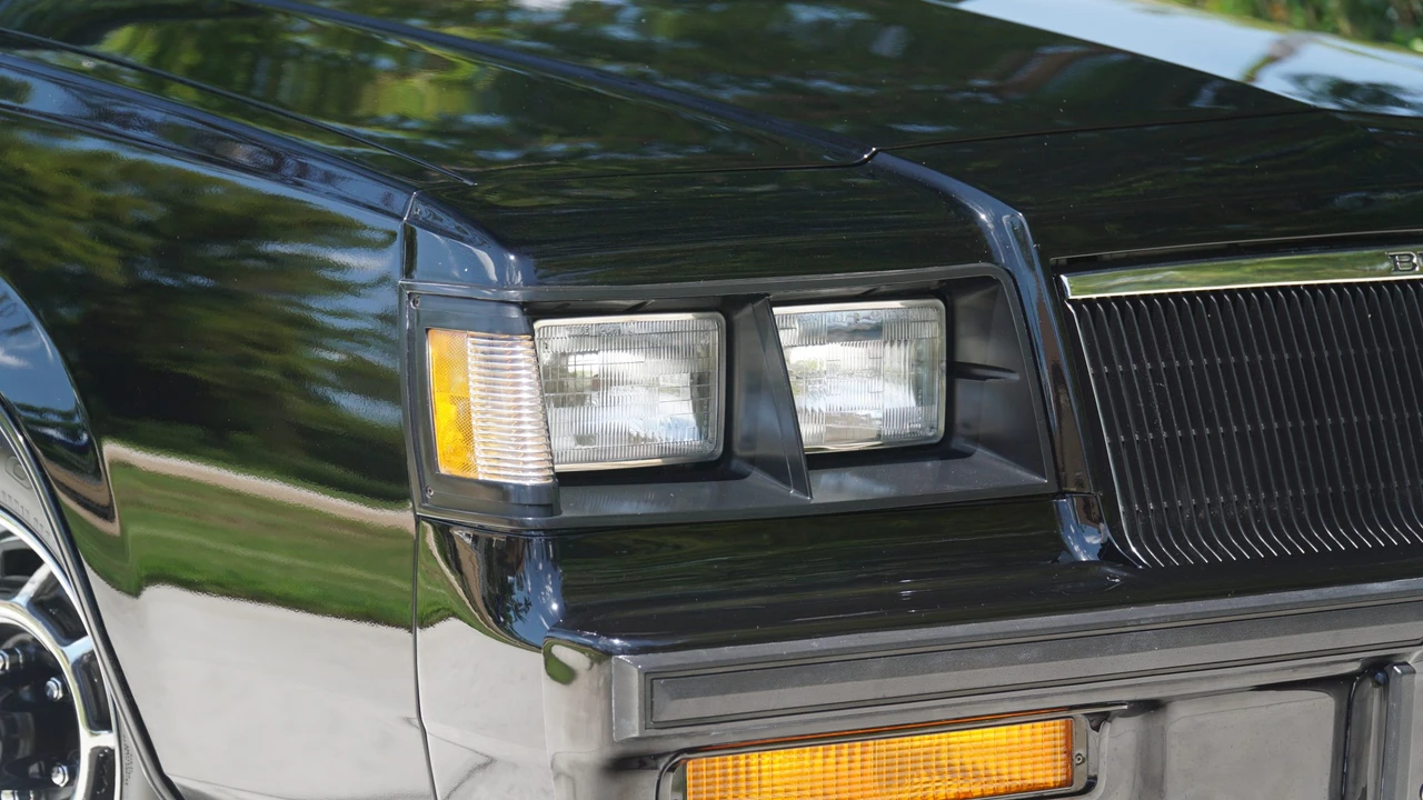 1986 Buick Grand National - Image 27 of 31