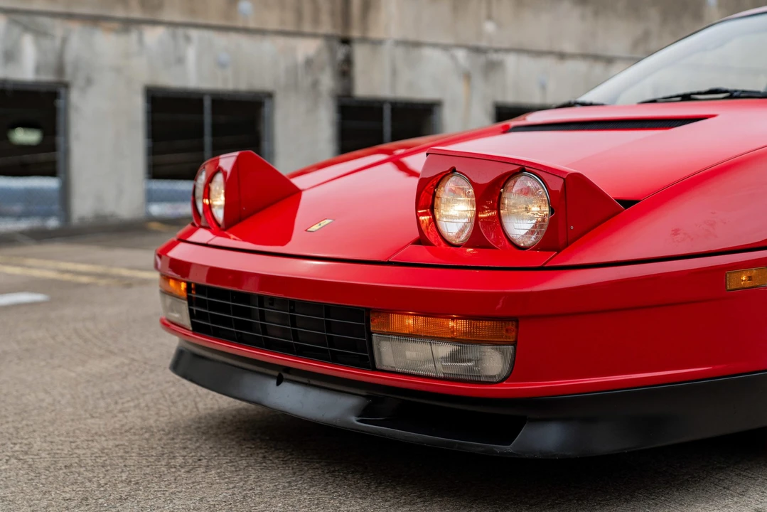 1986 Ferrari Testarossa - Image 25 of 31