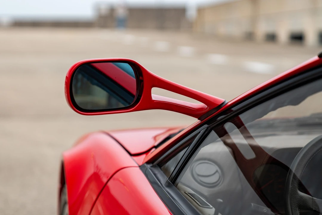 1986 Ferrari Testarossa - Image 27 of 31