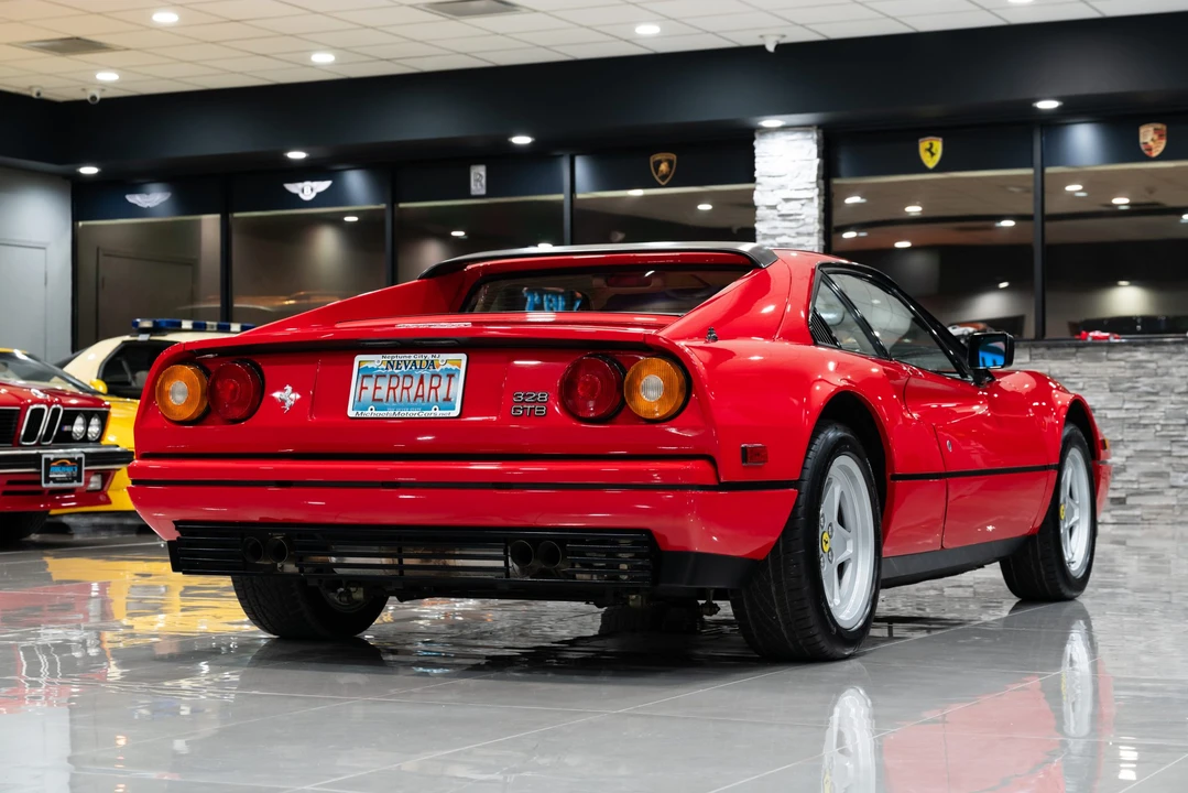 1988 Ferrari 328 GTB - Image 24 of 31