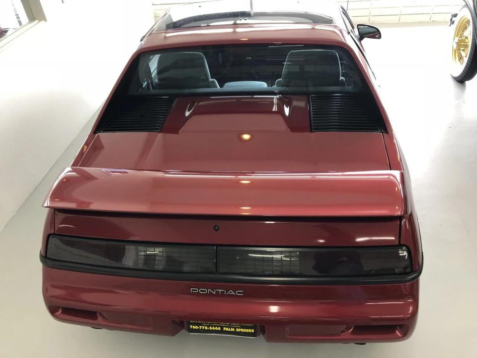 1988 Pontiac Fiero Formula - Image 26 of 31