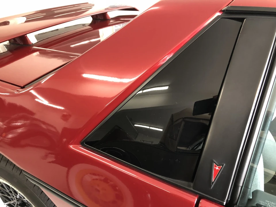 1988 Pontiac Fiero Formula - Image 29 of 31