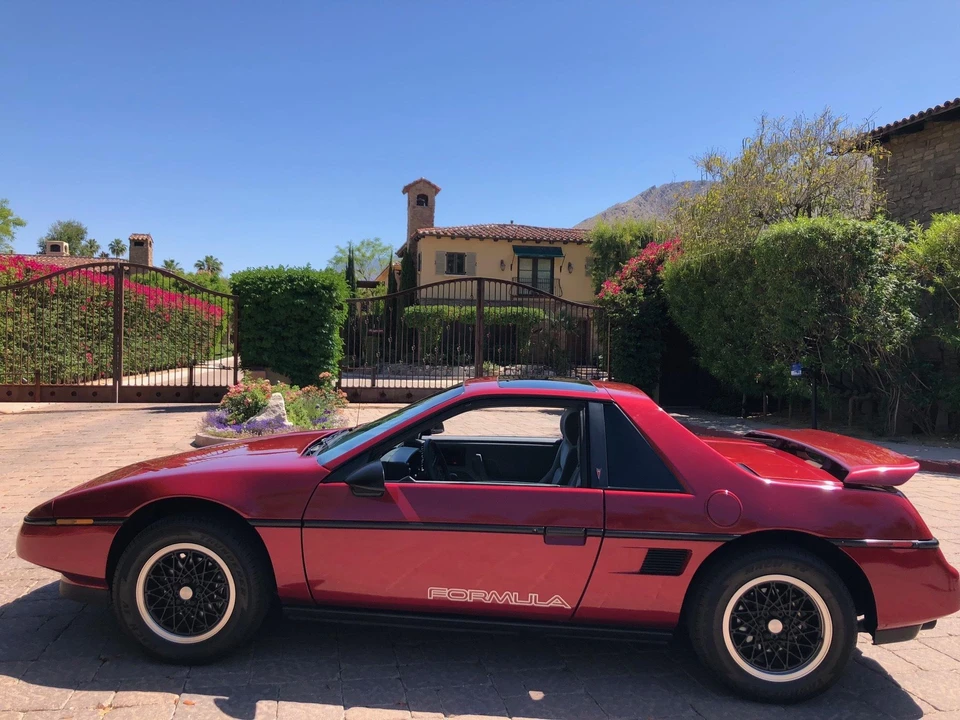 1988 Pontiac Fiero Formula - Image 16 of 31