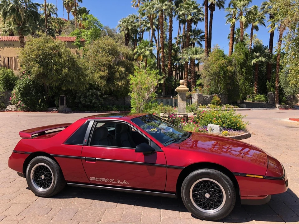 1988 Pontiac Fiero Formula - Image 8 of 31