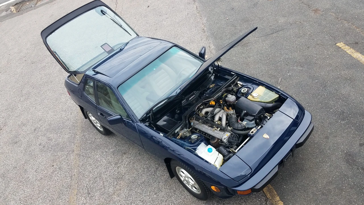 1988 Porsche 924 S - Image 22 of 31