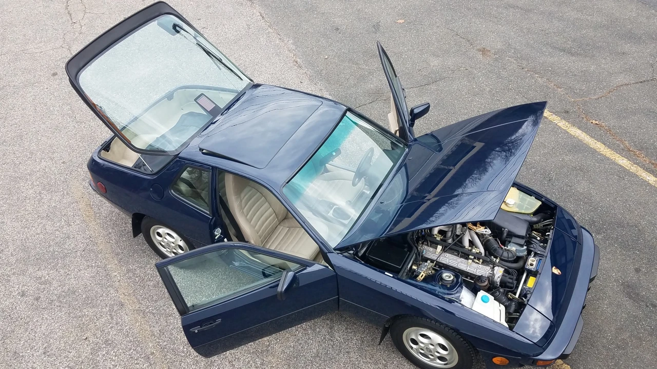 1988 Porsche 924 S - Image 23 of 31