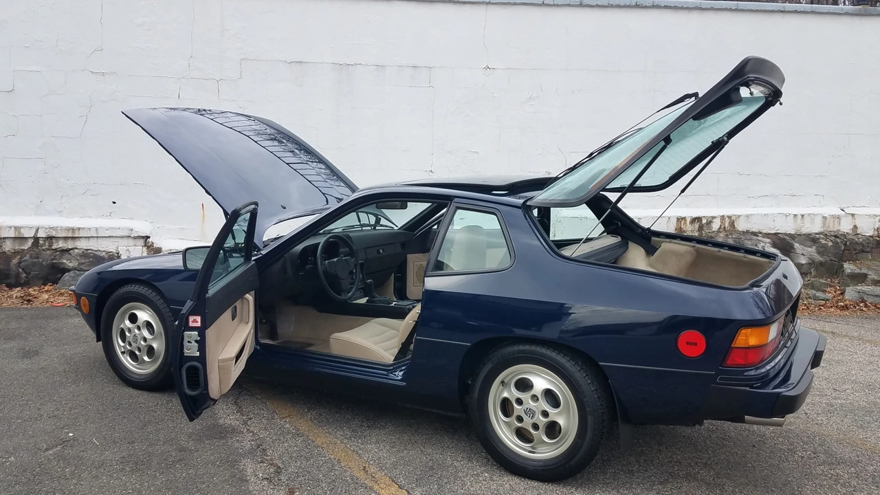 1988 Porsche 924 S - Image 24 of 31
