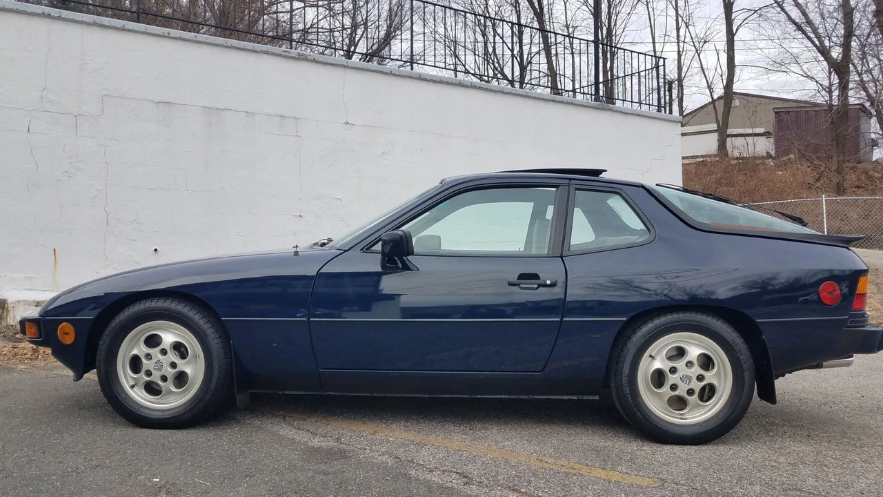 1988 Porsche 924 S - Image 14 of 31