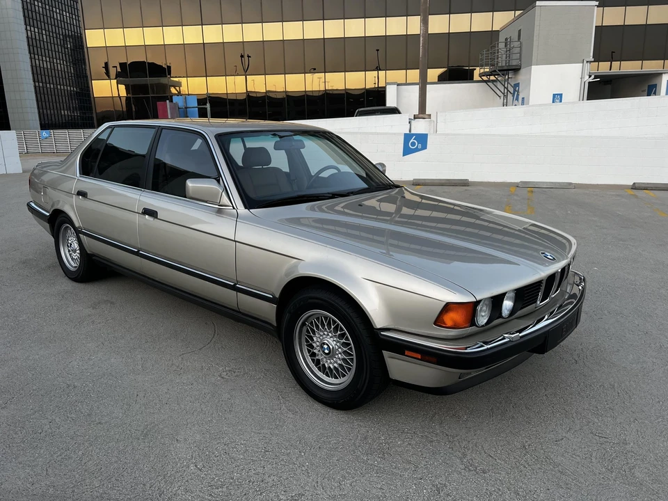 1989 BMW E32 7 Series - Image 23 of 31